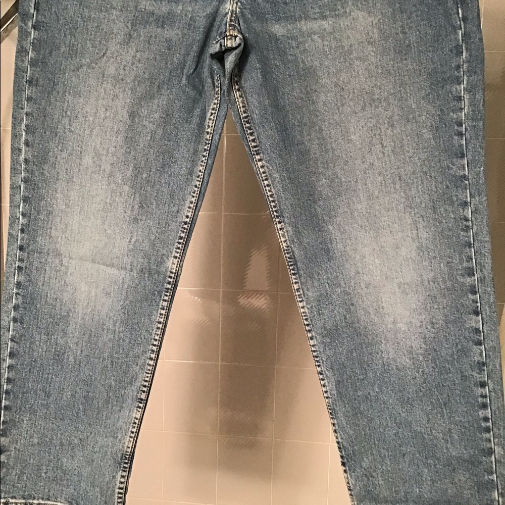 Men’s Levi 550 relaxed fit jeans